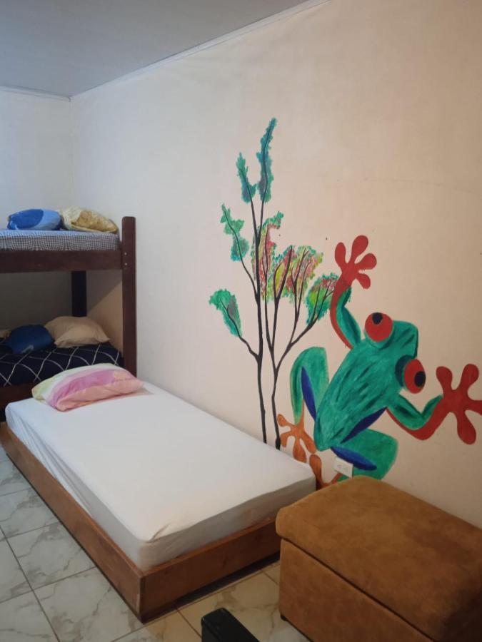 Monteverde Mi Casa Tica旅舍 外观 照片